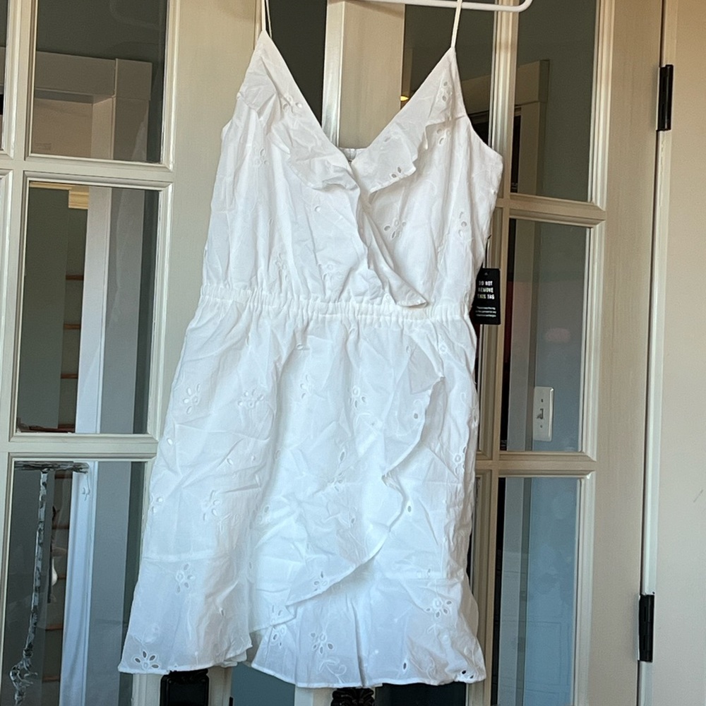 NWT Express Medium Eyelet Dress